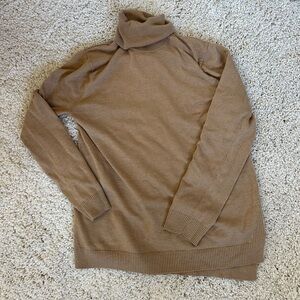 Gap Tan turtleneck sweater